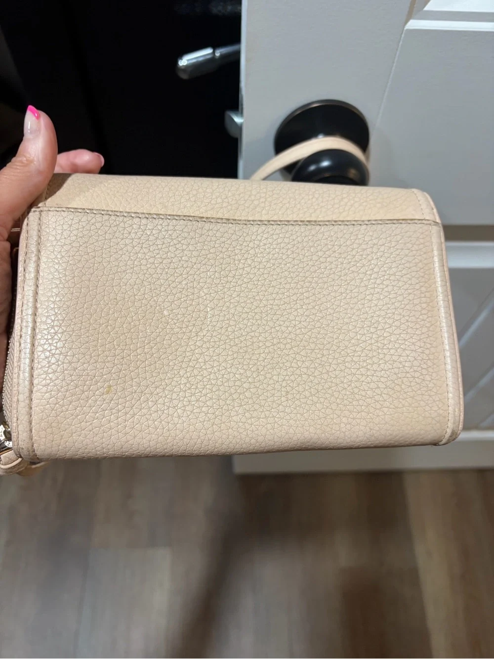 Tory Burch Pebbled Leather Crossbody Bag in Light pink